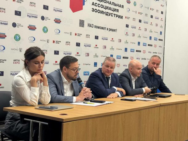 photo_5377678038667492572_y